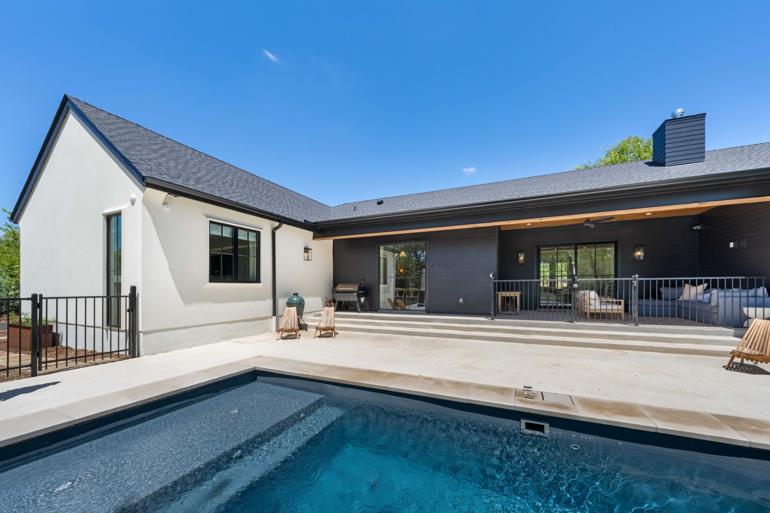 Luxury real estate media by FRME Media