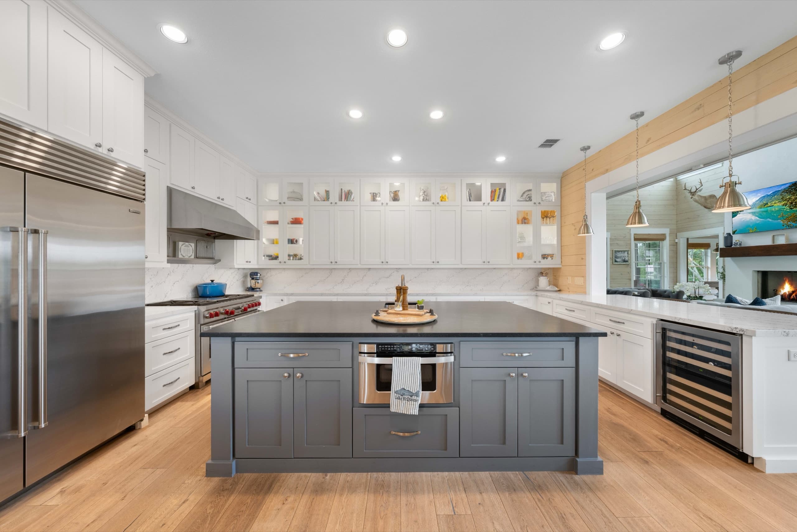 Luxury real estate media by FRME Media