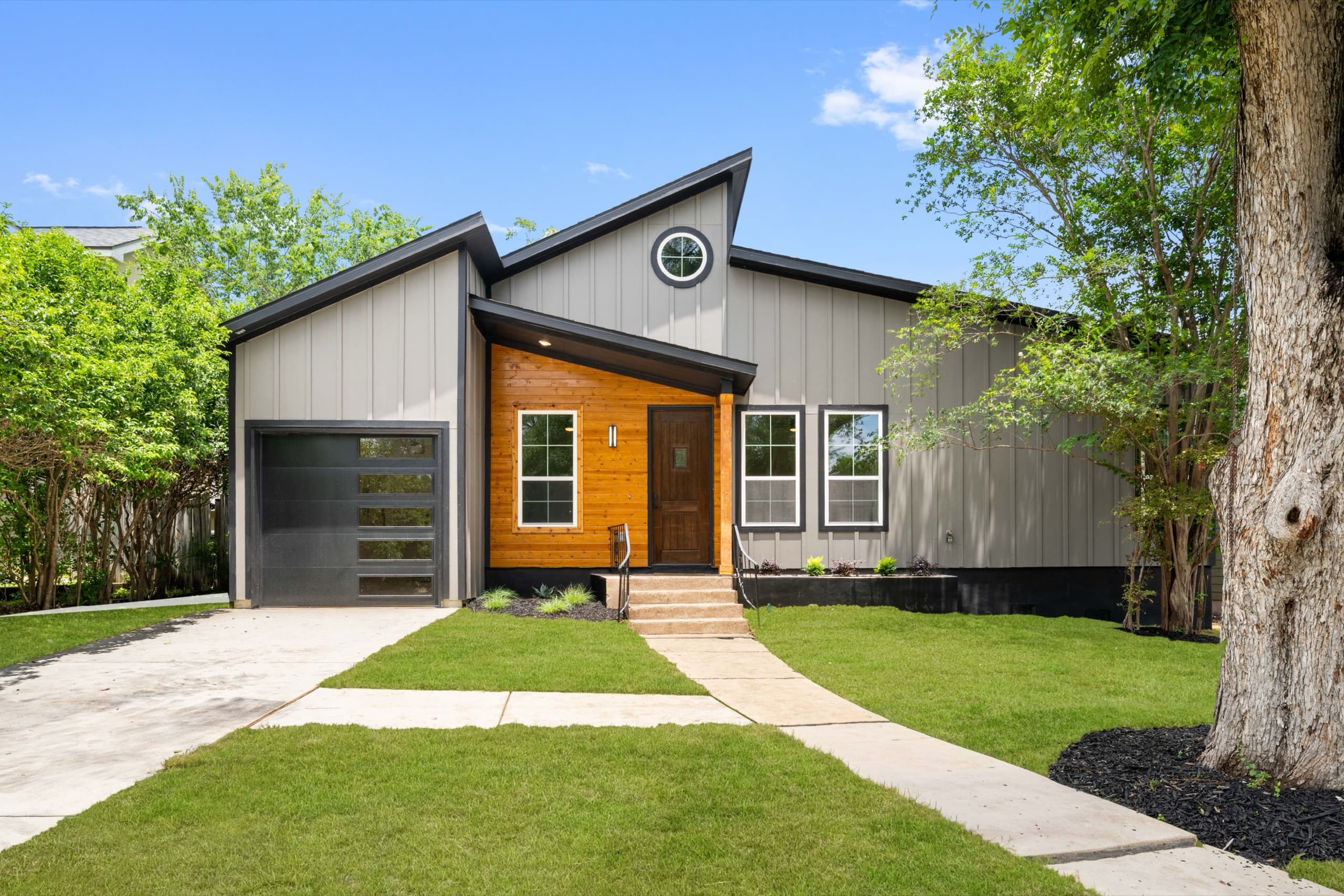 Residential real estate media by FRME Media